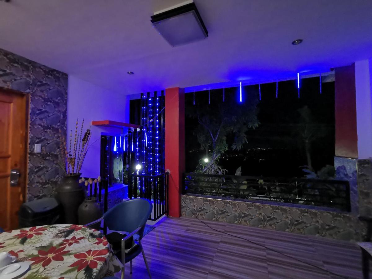 Country Bug Inn Tagaytay City Bagian luar foto