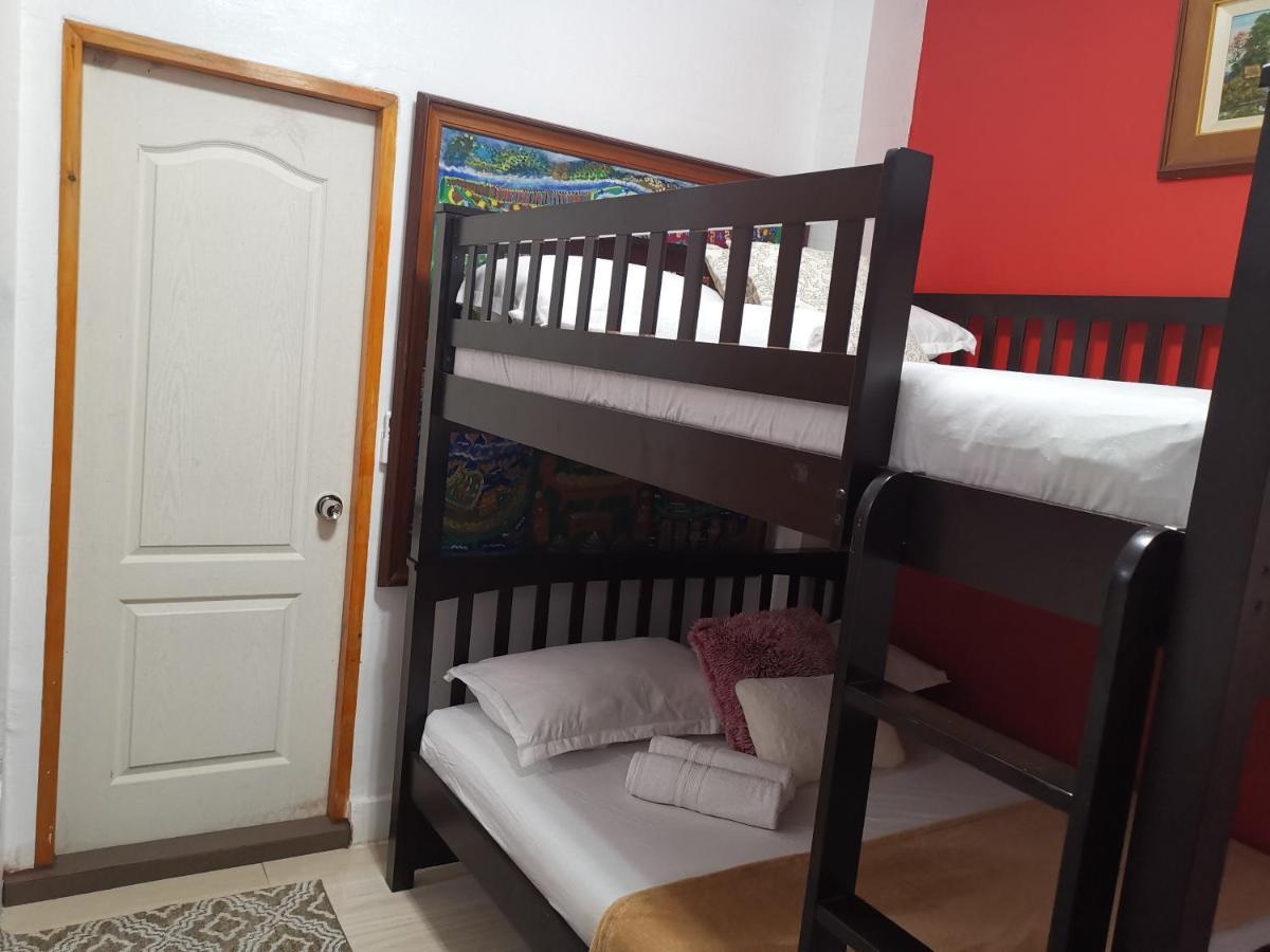 Country Bug Inn Tagaytay City Bagian luar foto