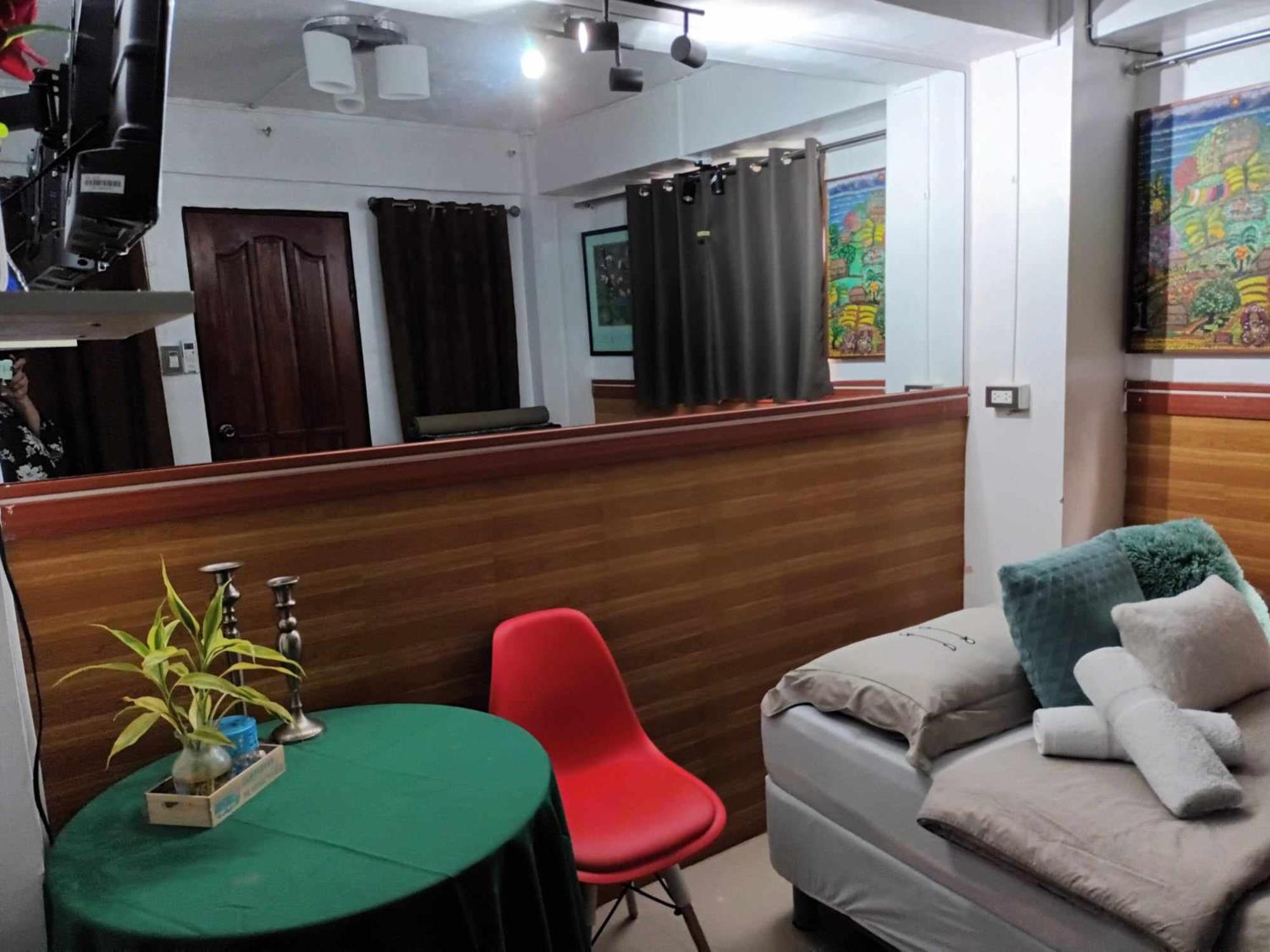 Country Bug Inn Tagaytay City Bagian luar foto